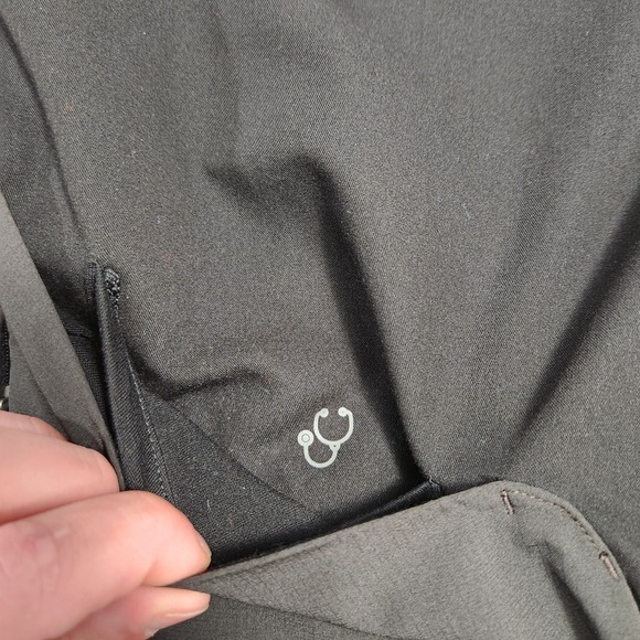 Figs Puffer Jacket Women Large Black Morven Insulated Full Zip Nurse Athleisure - Picture 11 of 13